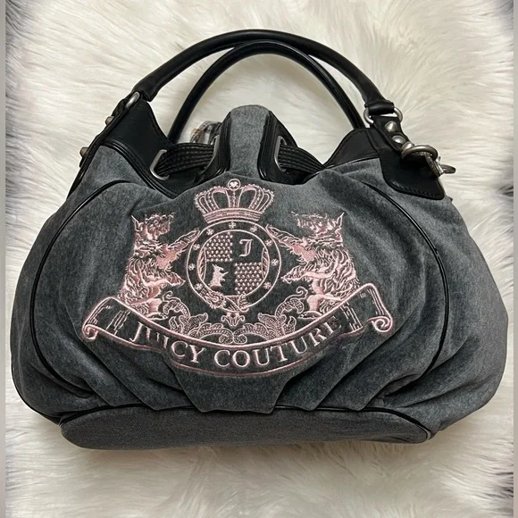 Juicy Couture Heritage Crest Freestyle Hobo with matching Makeup Pouch - Picture 3 of 17